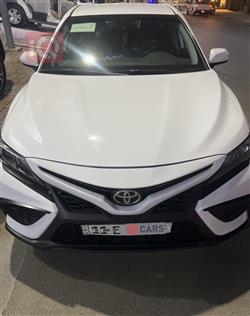 تۆیۆتا کامری